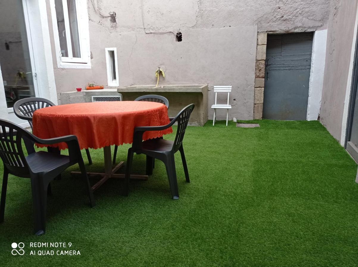 Le Gite De Flavie Montpeyroux  Exterior photo
