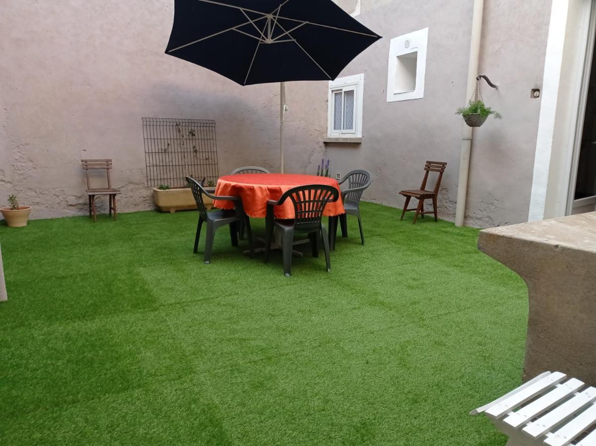 Le Gite De Flavie Montpeyroux  Exterior photo